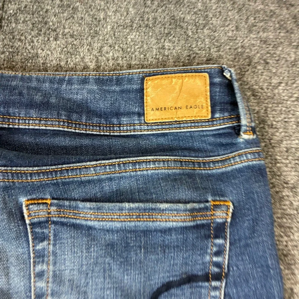 American Eagle Super Stretch Kick Boot Jeans Blue Womens 8 Regular Medium‎ Wash